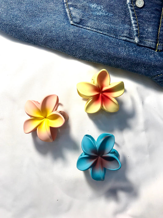 Set of 3 Arora Hawaiian Flower Hair Claw Clips